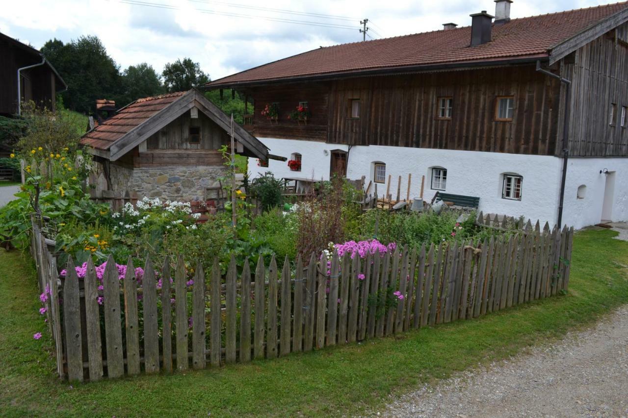 Bauernhof Kaspergut Villa Kirchberg bei Mattighofen Luaran gambar
